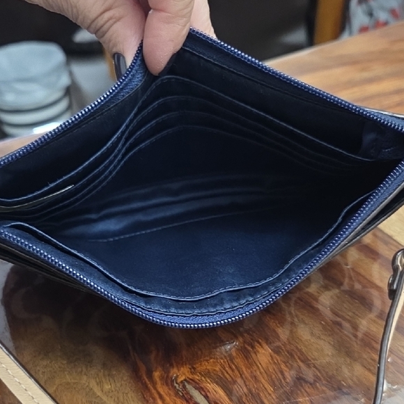 Coach Peyton Dream C Go-Go Wristlet. - Picture 8 of 10